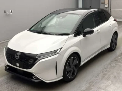 Nissan Aura