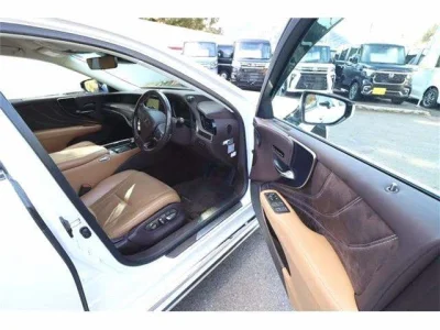 Lexus LS500h
