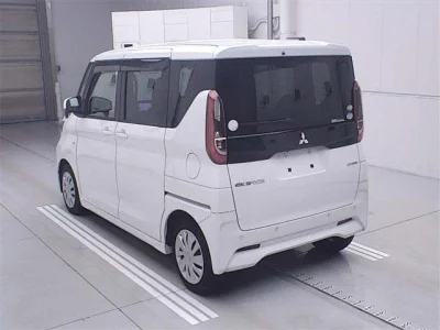 Mitsubishi eK X Space