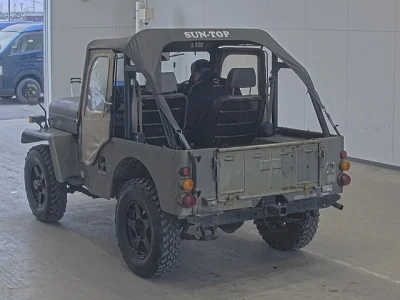 Mitsubishi Jeep
