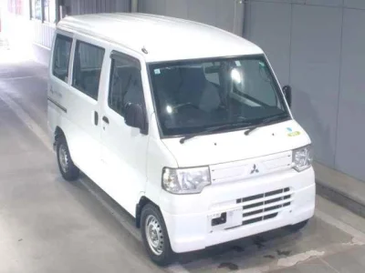 Mitsubishi Minicab Van