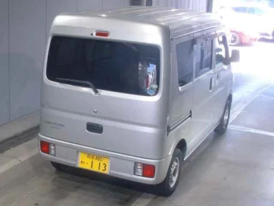 Mitsubishi Minicab Van