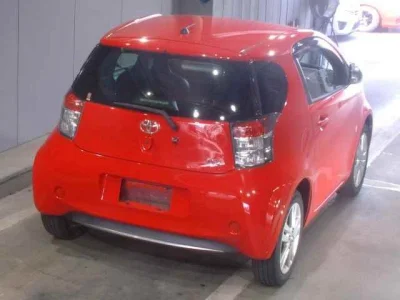 Toyota iQ