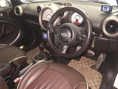 MINI Crossover