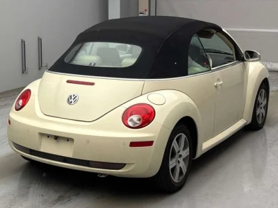 Volkswagen New Beetle