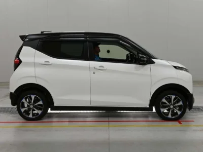 Mitsubishi eK X