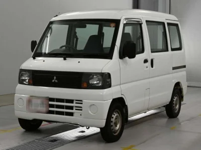 Mitsubishi Minicab Van