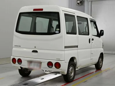 Mitsubishi Minicab Van