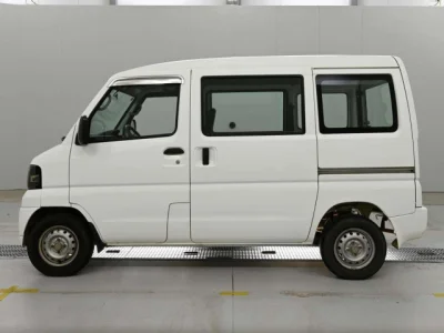 Mitsubishi Minicab Van