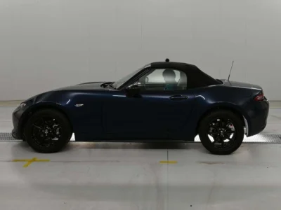 Mazda Roadster