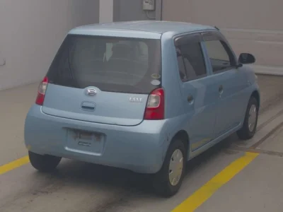 Daihatsu Esse