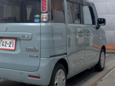 Suzuki Spacia