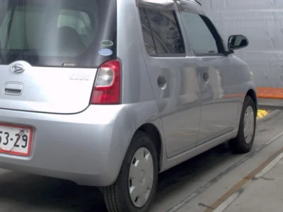 Daihatsu Esse