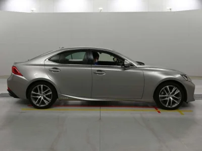Lexus IS300h