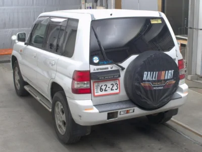 Mitsubishi Pajero iO