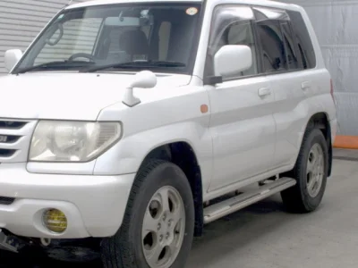 Mitsubishi Pajero iO
