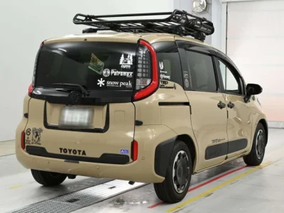Toyota Sienta