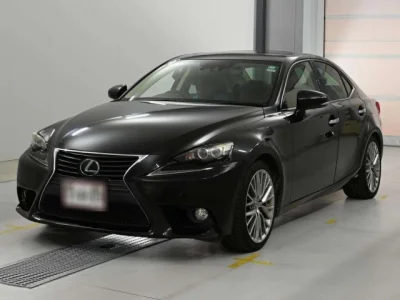 Lexus IS300h