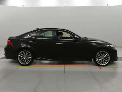 Lexus IS300h
