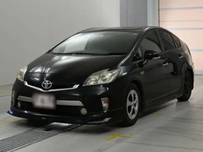 Toyota Prius PHV