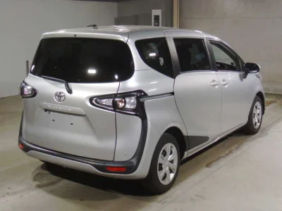 Toyota Sienta