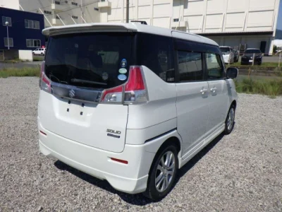 Suzuki Solio