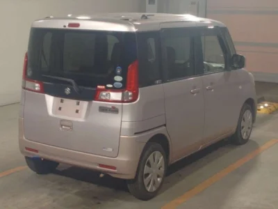 Suzuki Spacia