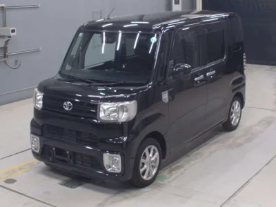 Toyota Pixis Mega