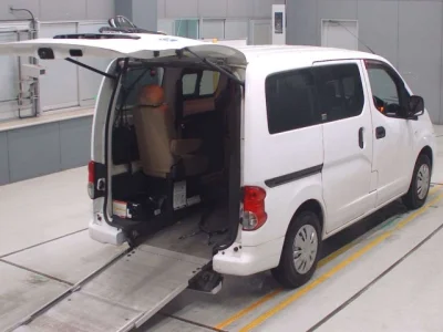 Nissan NV200