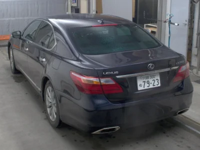 Lexus LS600h