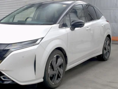 Nissan Aura
