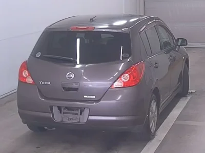 Nissan Tiida