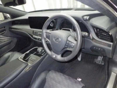 Lexus LS500h