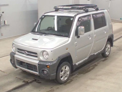Daihatsu Naked