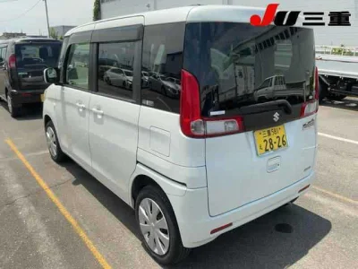 Suzuki Spacia