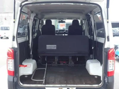 Nissan Caravan