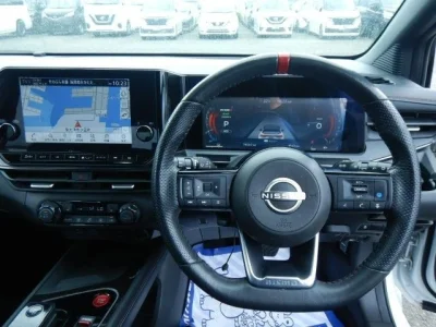 Nissan Aura