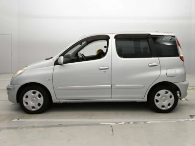 Toyota Funcargo