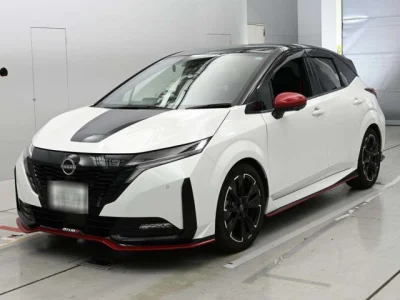 Nissan Aura