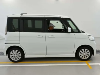 Suzuki Spacia