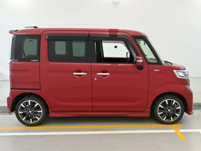 Suzuki Spacia