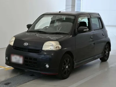 Daihatsu Esse