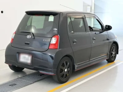 Daihatsu Esse