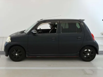 Daihatsu Esse