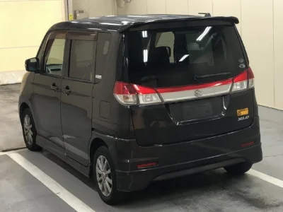 Suzuki Solio