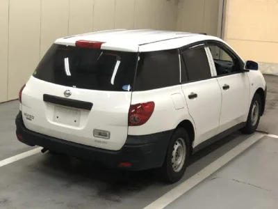Nissan AD