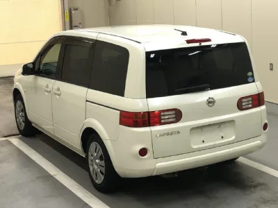 Nissan Lafesta