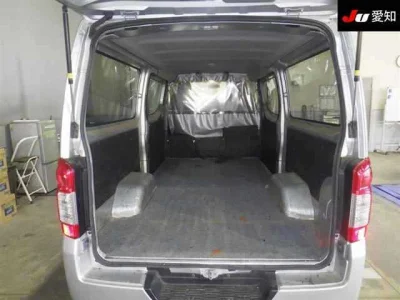 Nissan Caravan