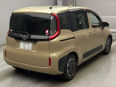 Toyota Sienta