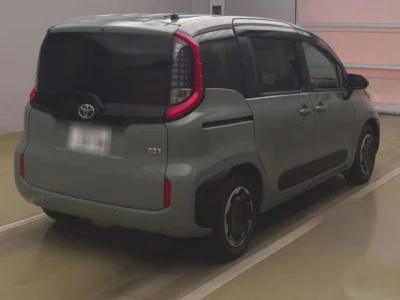 Toyota Sienta